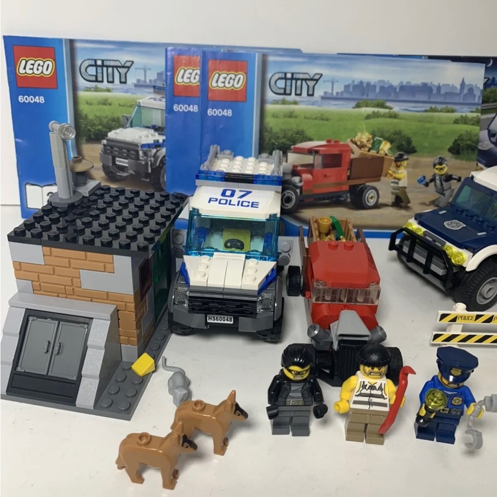 LEGO 60048 & 60007 Police Dog Unit & High Speed Chase 2 Complete Sets  No Boxes - Picture 3 of 14